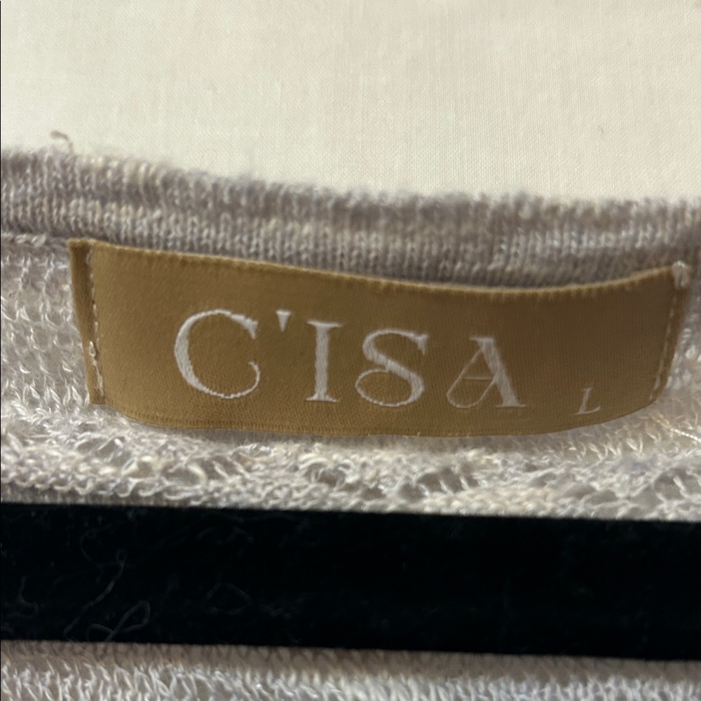 C'Isa Gray Ruffled Knit Top - Picture 3 of 6